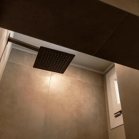 Floristeria By Quokka 360 - A Stone's Throw From The Walled Of